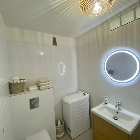 Golf Juans- Studio Front De Mer, Wifi Clim